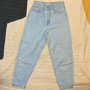 Women’s Levi’s High Loose Taper Jeans